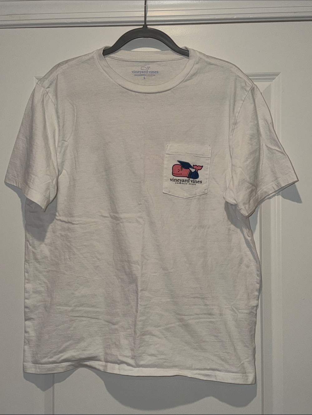 Vineyard Vines 2025 Graduate White Short-Sleeve Pocket Tee